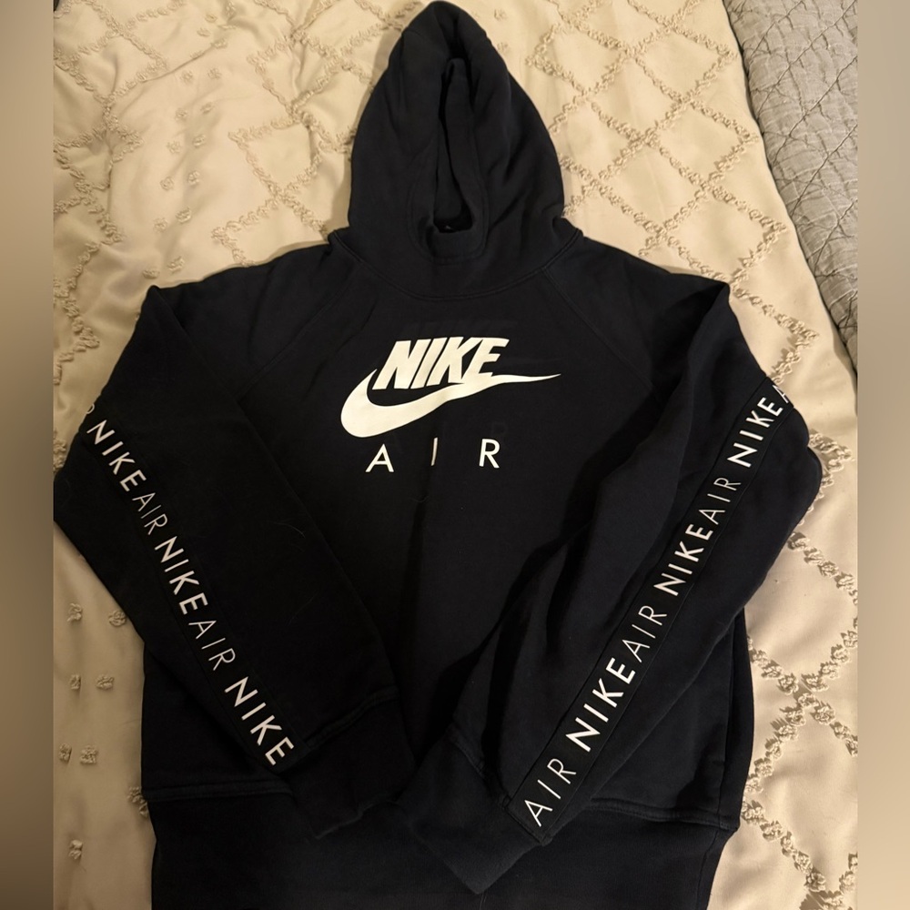 Nike Women’s Hoodie - like new condition!